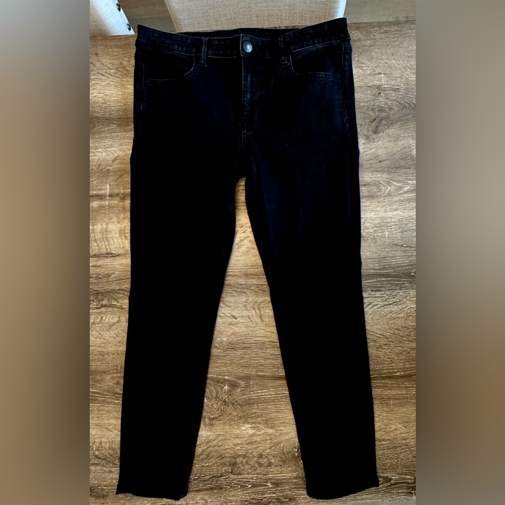 American Eagle Low-Rise Black Jeggings - 14R - In Like New Condition